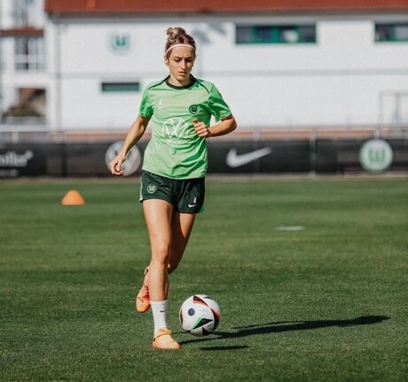 Kathrin Hendrich model erotic picture