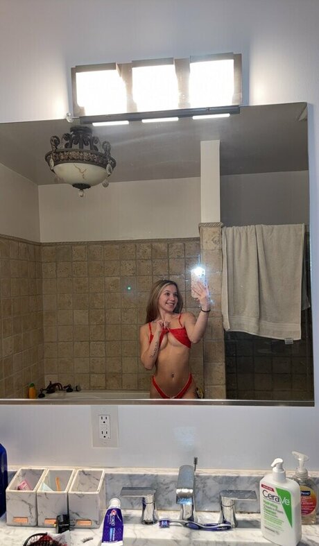 Becky Summers hd model picture