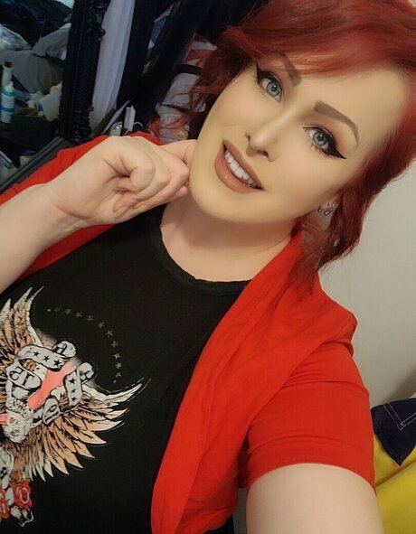 AkiFae nude star pic