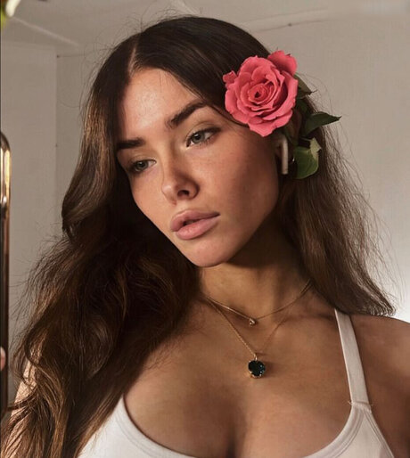 Clarissa Bea best model picture