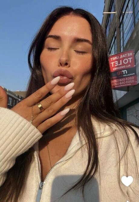 Clarissa Bea star nice pictures