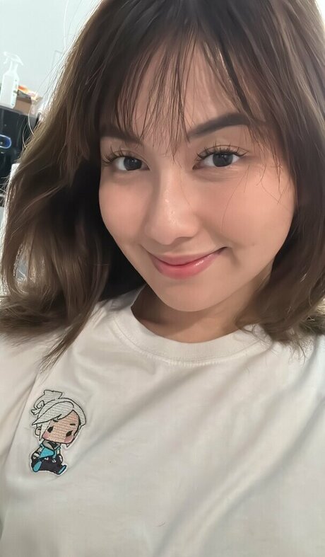 Swansage naked actress pic