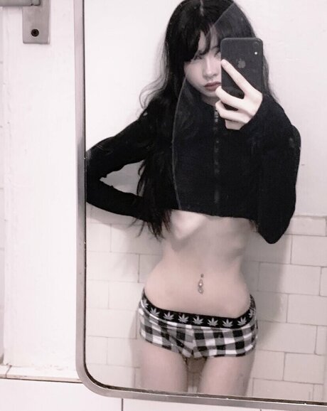 Sashad0ll hot model pic