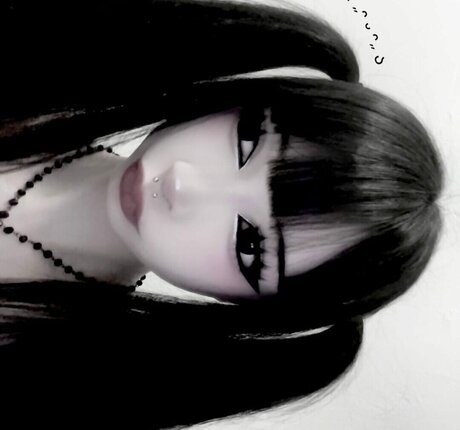 Sashad0ll model nude archive