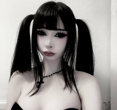 Sashad0ll nude model img