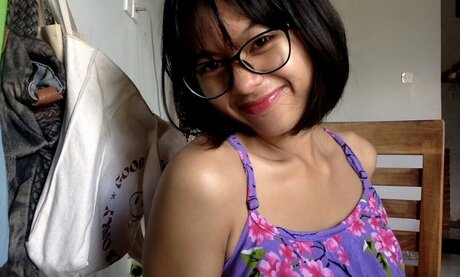 Vxilzie sexy model photo