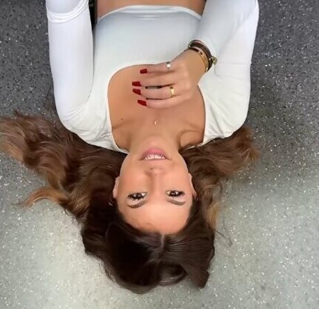 joysemmi model adult pics