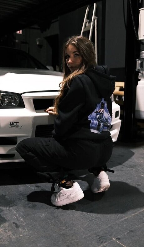 joysemmi nude model photo