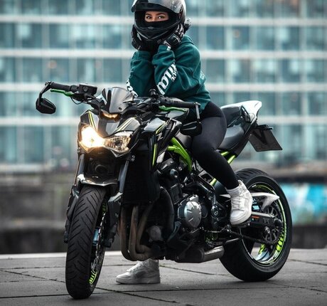 joysemmi free actress pics