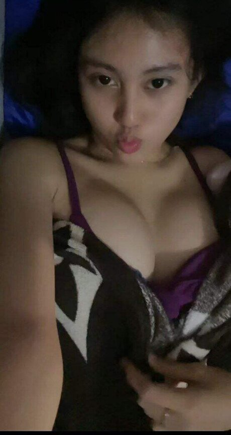 ejahazel pornstar adult photo