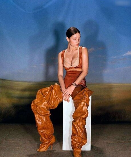 Ad le Exarchopoulos model nudes pic