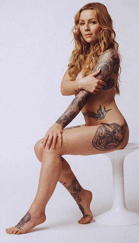 Denise Schwitalle nice model photo