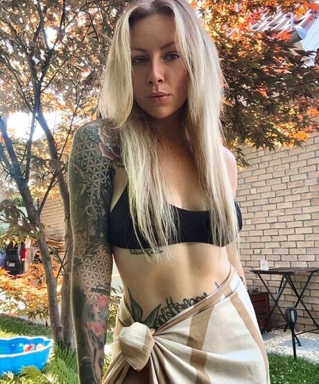 Denise Schwitalle adult model gallery