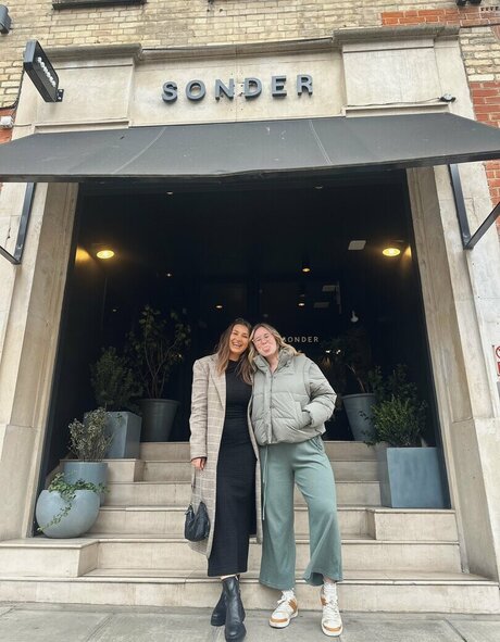 hooters onlyfans free nude images