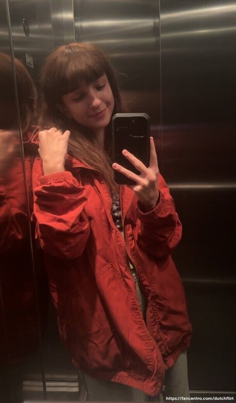 Dutchflirt beautiful pornstar image