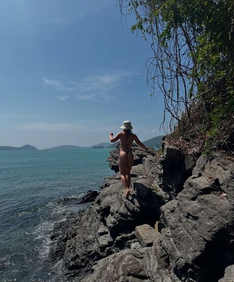 mature slut onlyfans sexy naked photos