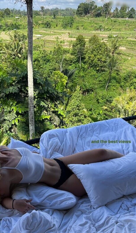 skinny teen big tits onlyfans beautiful xxx photo