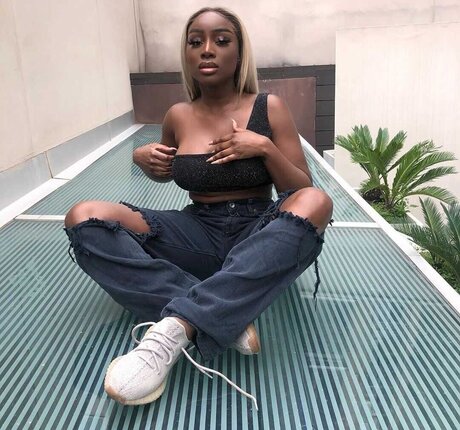 Sandra Lambeck pornstar exclusive picture