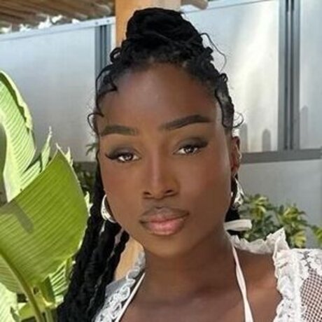 Sandra Lambeck model nude images