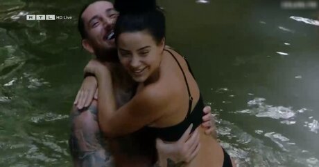 Ich bin ein Star Holt mich hier raus_ model sexy picture