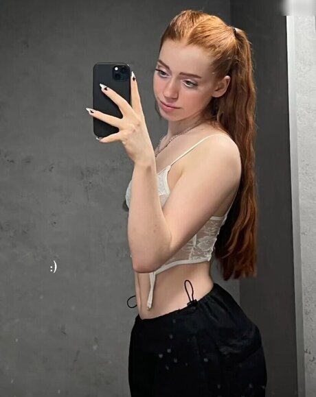 Annika eks nice model img