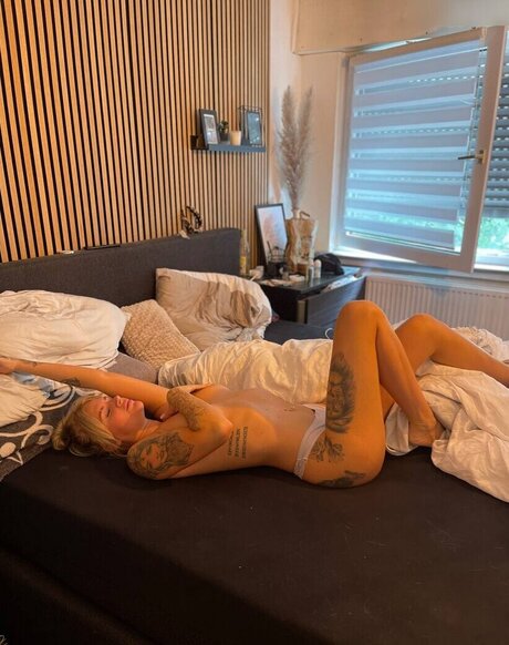 Anna Iffl nder model naked pics