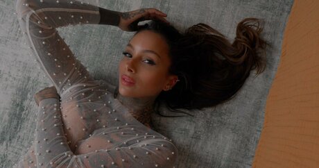 Cleo Petra free pornstar img