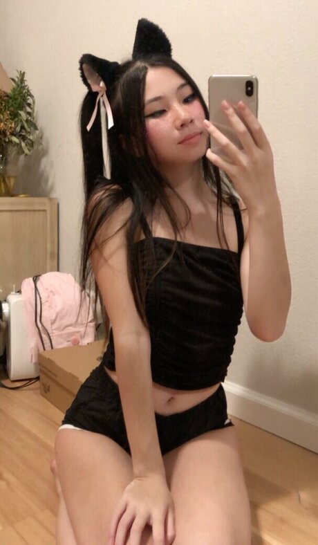 male asian onlyfans erotic img