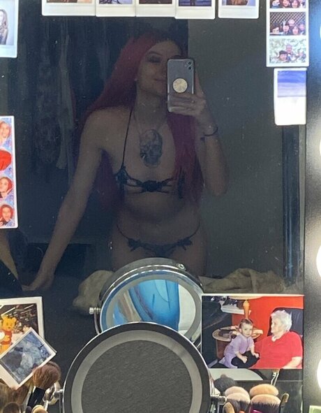 AngelCums art model img