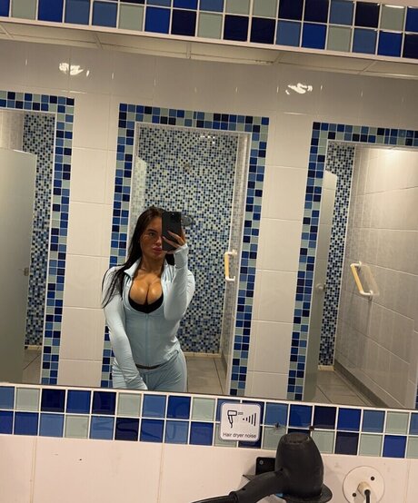 Ciara Wilmot art model pictures