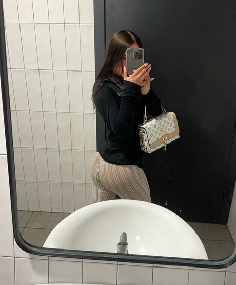 Ciara Wilmot xxx actress image