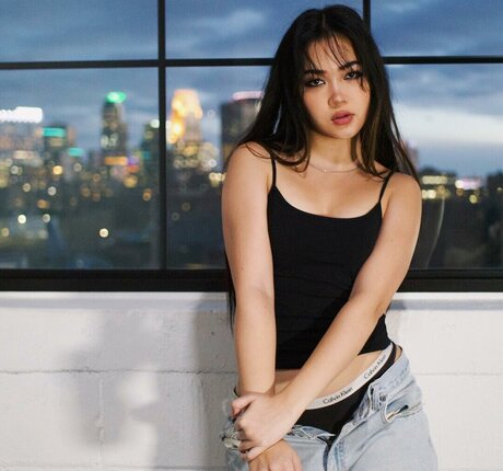 Choi Eun sexy star picture