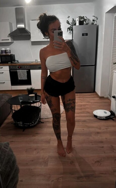 Stefaniestrm xxx model gallery