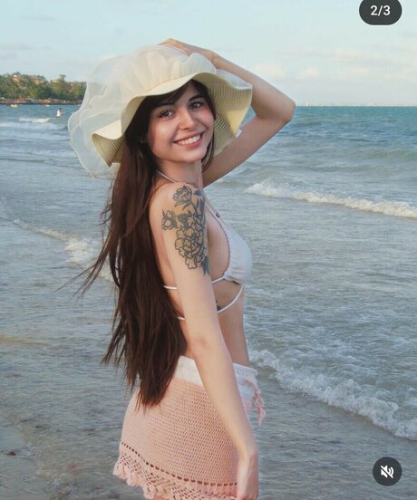 Offcbzs sexy actress photo