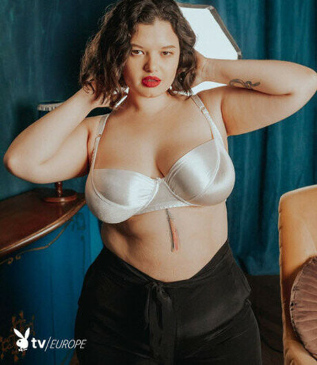 Sophia Voznyak star pornographic pic