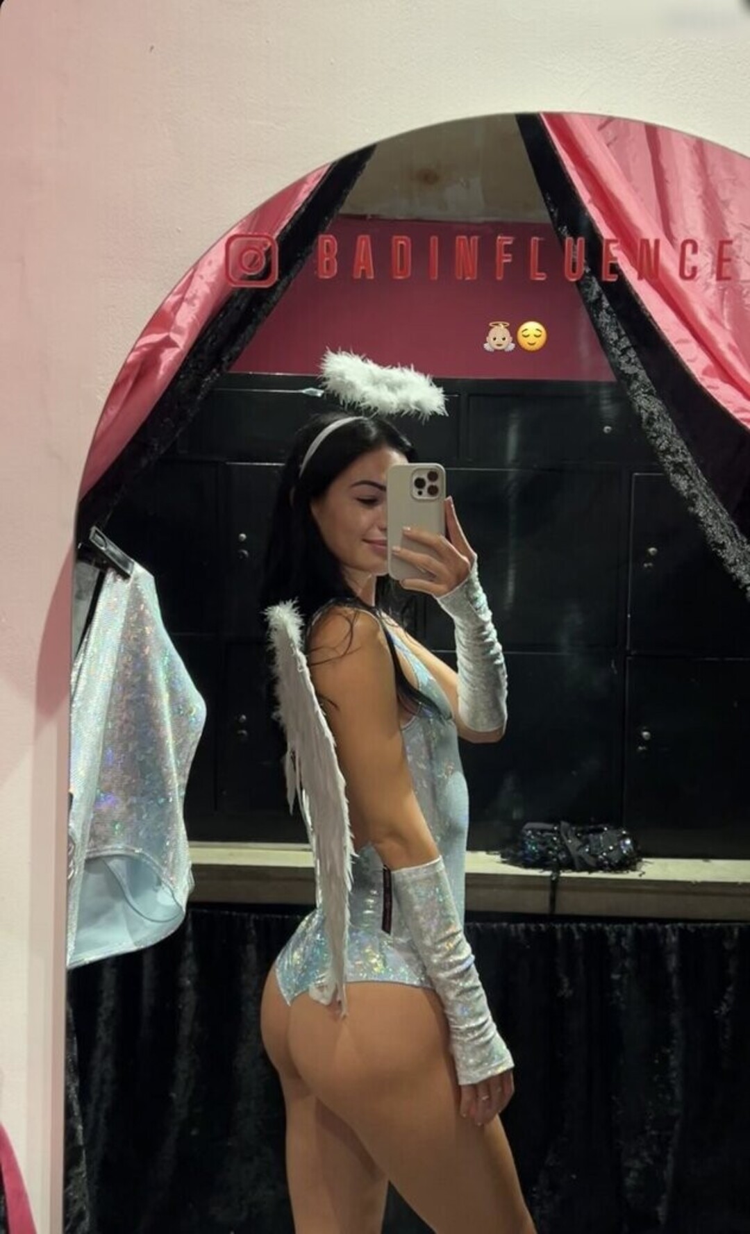 Gerid Rux pretty pornstar pics