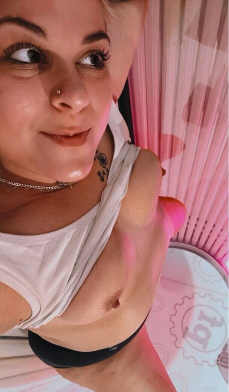 Samantha080913 hot model img