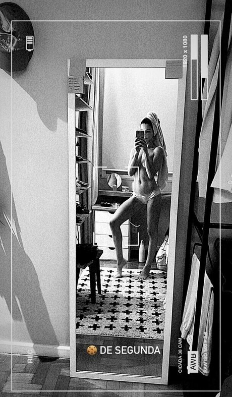 Michelle Batista model nude gallery