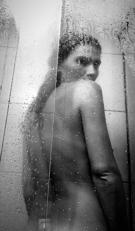 Mariah De Moraes model porn image