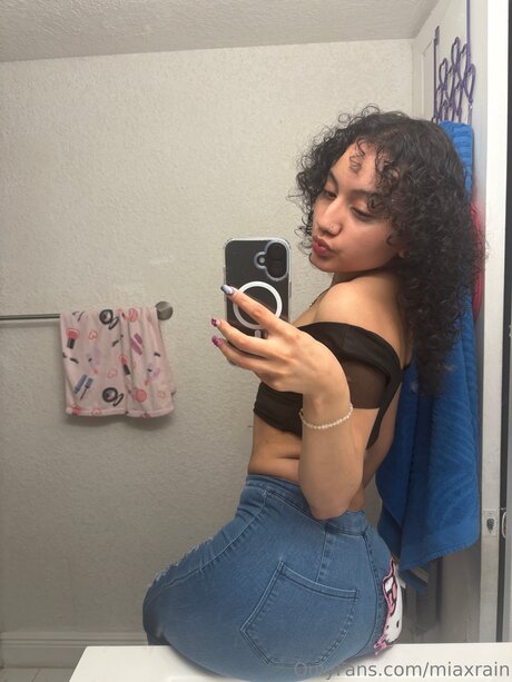 miaxrain erotic pornstar pictures