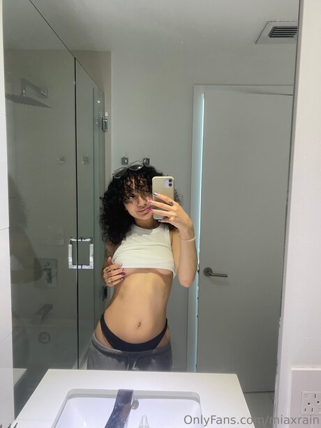 miaxrain nude model archive