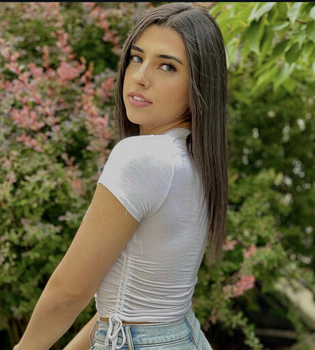 Gal Akbari pornstar free images