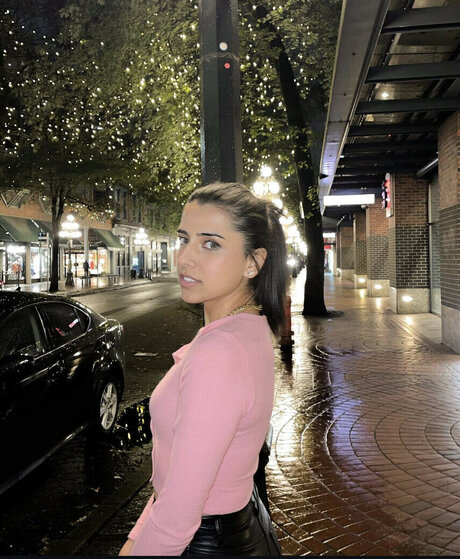 Gal Akbari pornstar nice pics