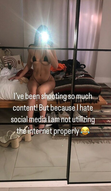 Alexa Chains star porn photos