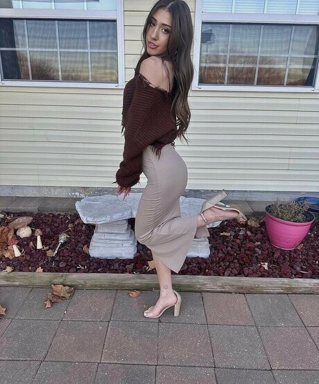 lbaibeexoxo top actress image