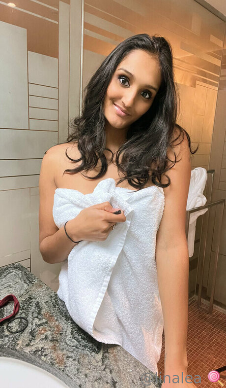 Lea Monet naked model pic