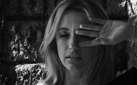 white shemale onlyfans naked pic