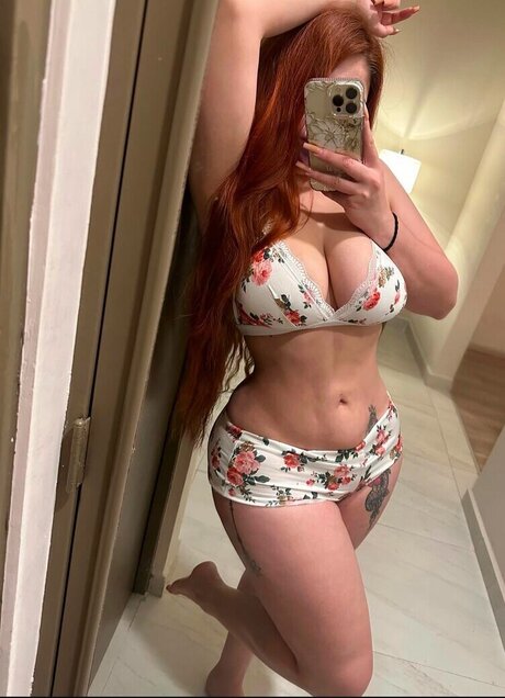 Stephanie Hernandez exclusive model photo