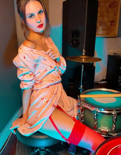 Tonya Rozatti pretty pornstar pic