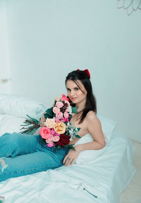 Tonya Rozatti star sexy gallery